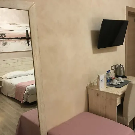 Airport Deluxe Bed & Breakfast Fiumicino