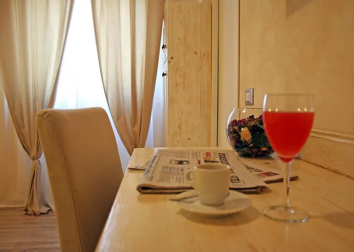 Airport Deluxe Nocleg ze śniadaniem 3*