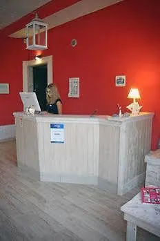 Airport Deluxe Nocleg ze śniadaniem